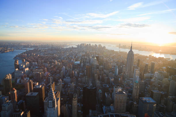istock New York - Manhattan sunset 154906912