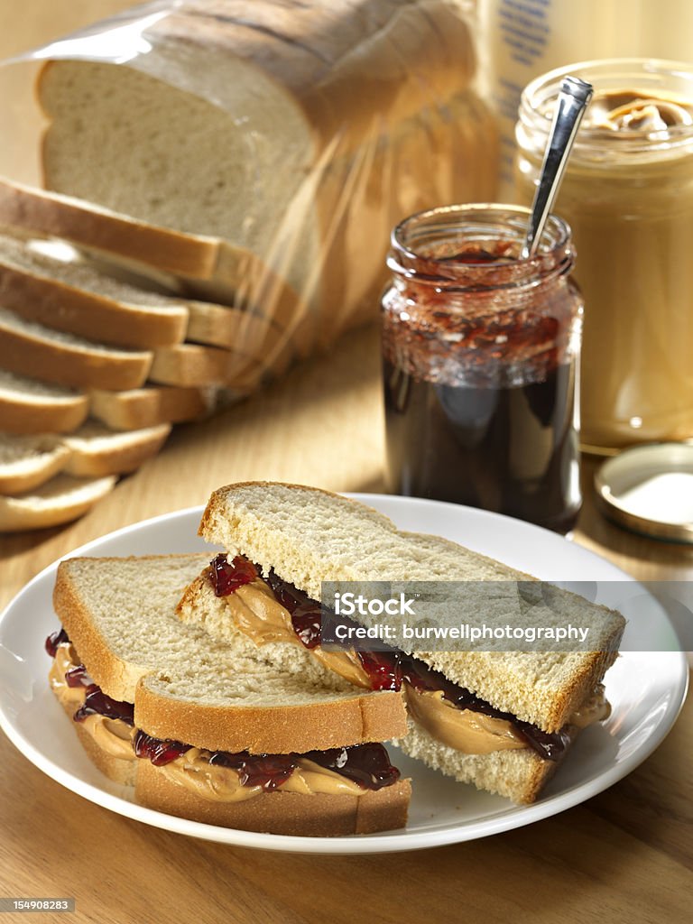 Erdnussbutter und Marmelade-Sandwich - Lizenzfrei Erdnussbutter Stock-Foto