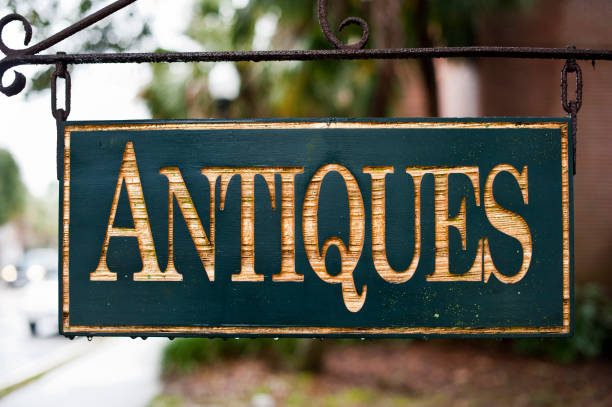 señal de antigüedades - shopsign fotografías e imágenes de stock