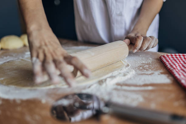 istock A woman prepares a pastry 1549127633