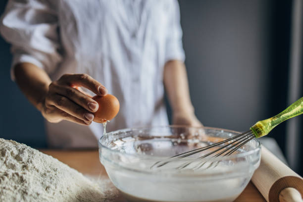 istock Woman preparing dough 1549176181