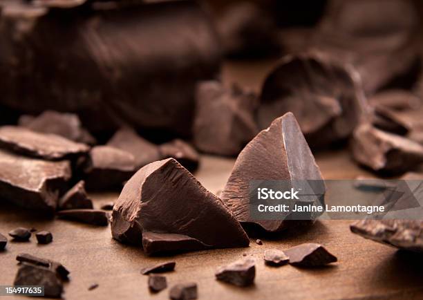 Chocolate Amargo - Fotografias de stock e mais imagens de Chocolate - Chocolate, Chocolate Amargo, Escuro