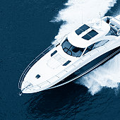 istock Speeding Powerboat 154918076