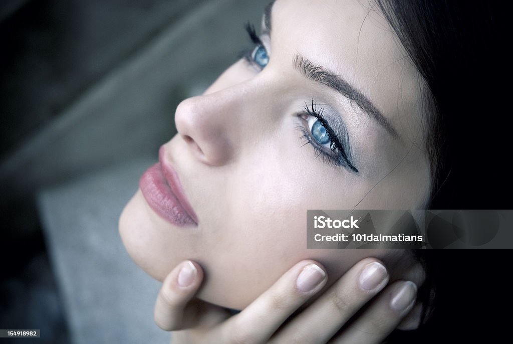 Belle femme aux yeux bleus - Photo de 20-24 ans libre de droits