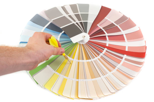 istock choosing the color with hand 154923951