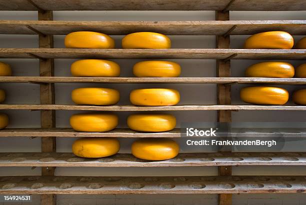 Formaggio Olandese - Fotografie stock e altre immagini di Lavorazione del formaggio - Lavorazione del formaggio, Paesi Bassi, Agricoltura