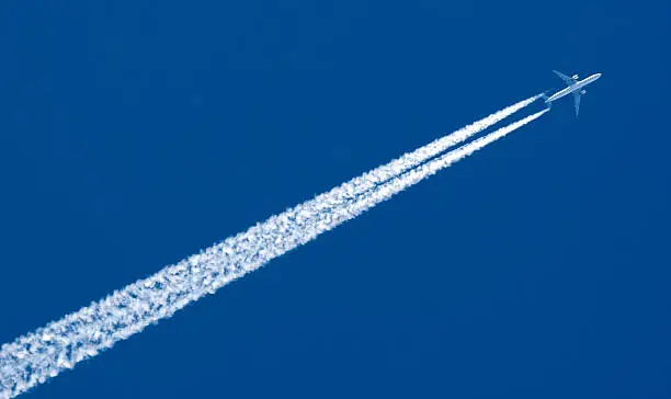 Photo of The contrail of a high speed airplane