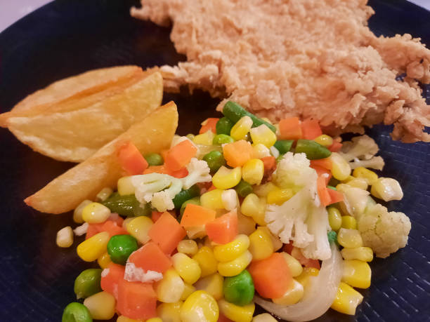 Chicken Crispy Steak With Fried Chicken, Potato Wedges And Mix Vegetables