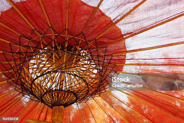 Czerwony Papier Sun Parasol - zdjęcia stockowe i więcej obrazów Abstrakcja - Abstrakcja, Abstrakcyjne tło, Azja