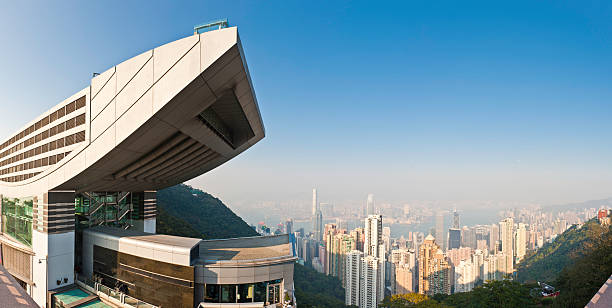 hong kong victoria peak rascacielos harbor panorama de la torre china - clear sky hong kong island hong kong china fotografías e imágenes de stock