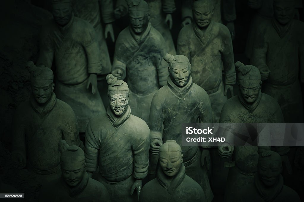 Esercito di Terracotta nella Tomba di Qin Shi Huang - Foto stock royalty-free di Adulto