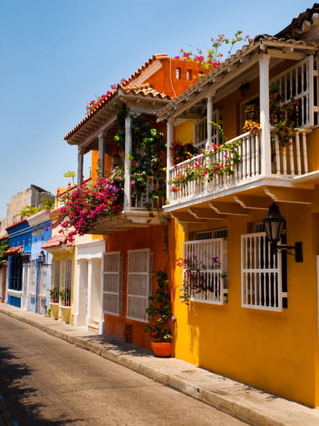 istock Historical district of Cartagena 154927030