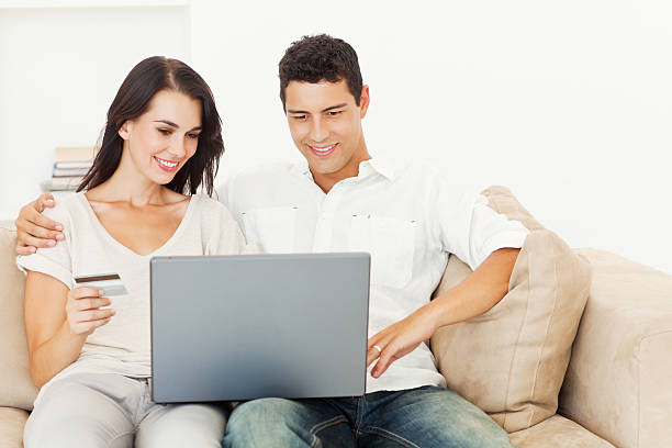 istock Couple Shopping Online 154930205