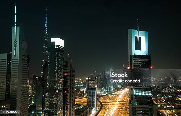 Dubai Bei Nacht Stockfoto und mehr Bilder von Burj Khalifa - Burj Khalifa, Bürogebäude, Dubai