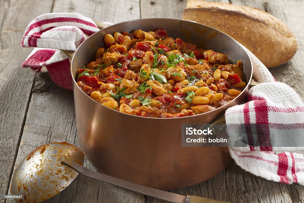 Pollo picante y de judías - Foto de stock de Guindilla libre de derechos