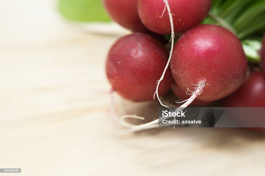 Rábano rotes radieschen, rojo - Foto de stock de Acostado libre de derechos