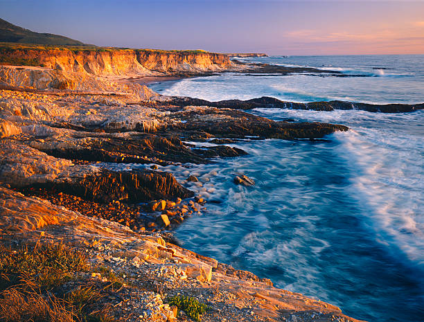 istock Layers of a rocky sunset (P) 154931077