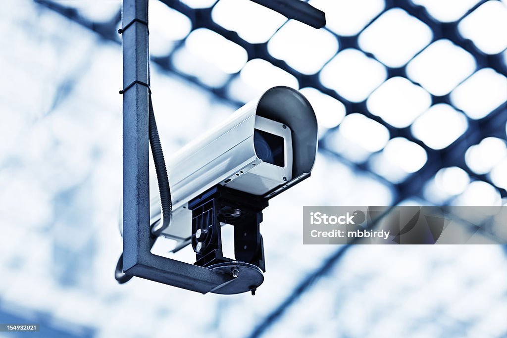 Control de cámara - Foto de stock de Cámara de seguridad libre de derechos