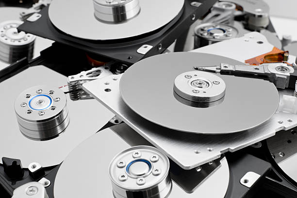 ouvert les disques durs en gros - open harddisk photos et images de collection