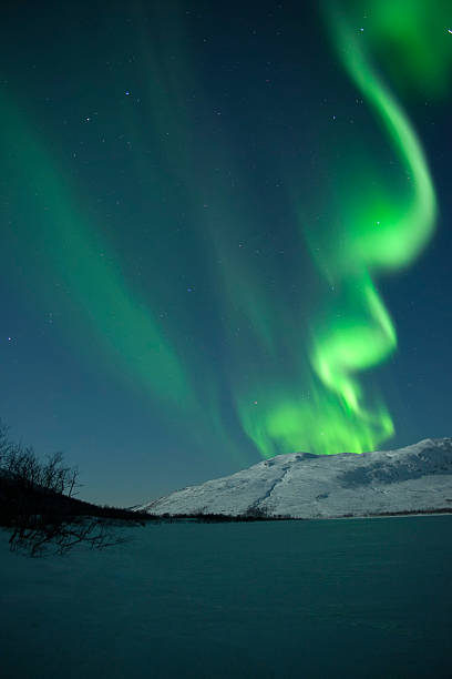 northern lights - aurora borealis aurora polaris lapland finland stock-fotos und bilder