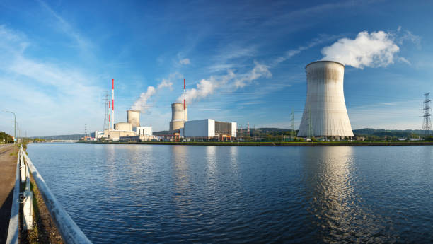 centrale nucleare panorama - tihange foto e immagini stock