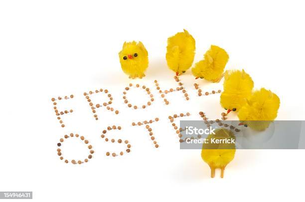 Ostern Küken Pflücken Das Wort Frohe Easter Basket Stockfoto und mehr Bilder von Einzelwort