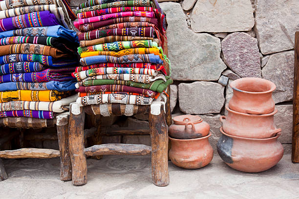 colorato coperte su una sedia in un mercato in argentina, america meridionale - argentinian culture foto e immagini stock