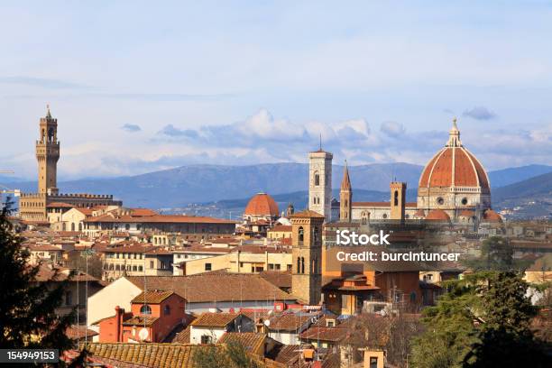 Ciudad Medieval De Con Duomo De Florencia Italia Foto de stock y más banco de imágenes de Aire libre - Aire libre, Alto Renacimiento, Arquitectura