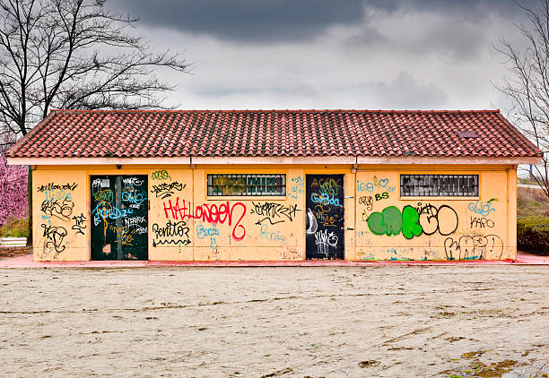 istock Old abandoned house graffitied. HDR (medium format camera) 154952077