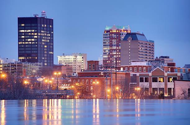 istock Manchester, New Hampshire 154952983
