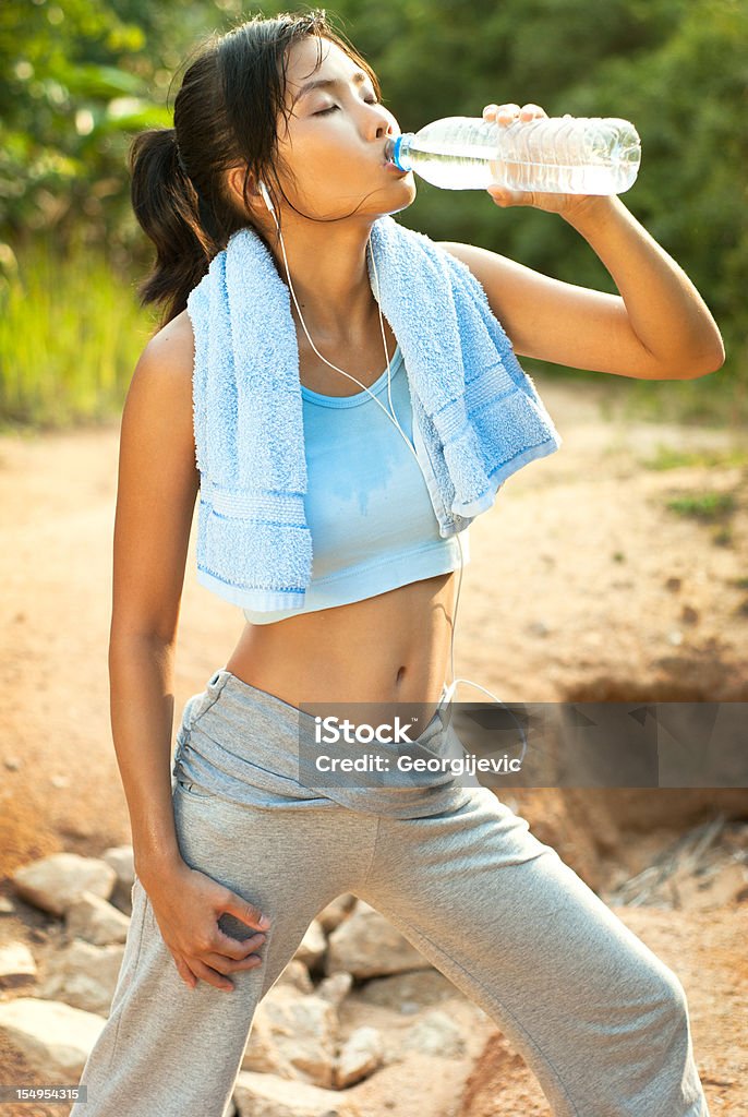 Mujer de ejercicio - Foto de stock de Actividad libre de derechos