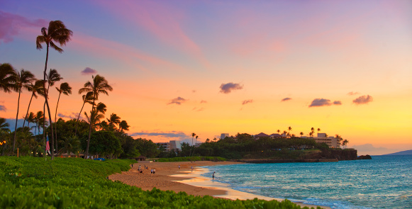 hawaiian sunset / in a panorama form / island of maui