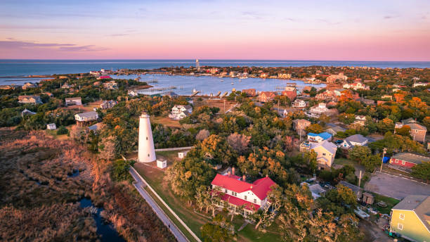 istock Ocracoke Lighthouse on Ocracoke Island , North Carolina. 1549551056
