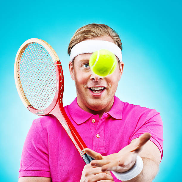 テニスプレーヤー - tennis men indoors playing ストックフォトと画像