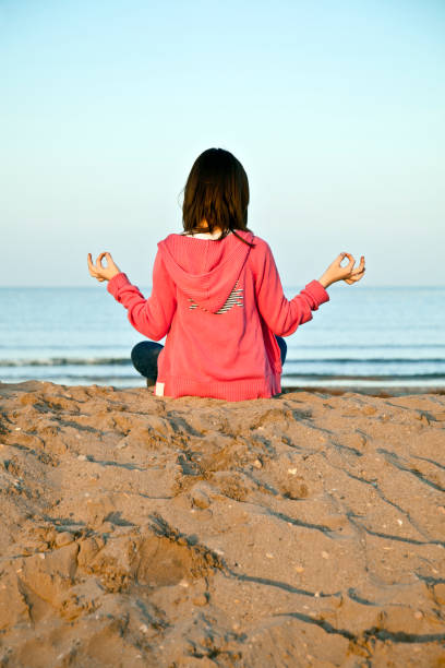 istock Yoga at the seahore 154959081