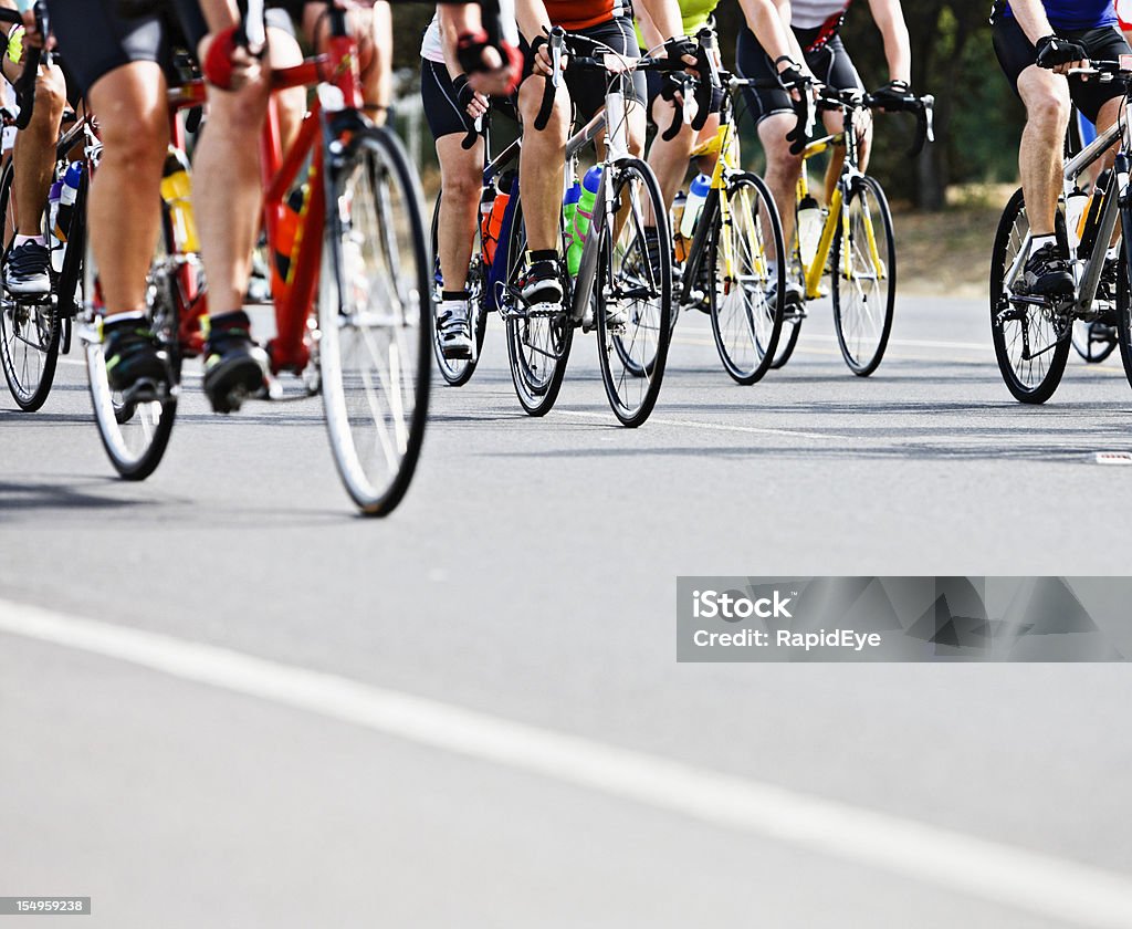 Waist down vista de motociclistas na embalagem - Royalty-free Ciclismo Foto de stock