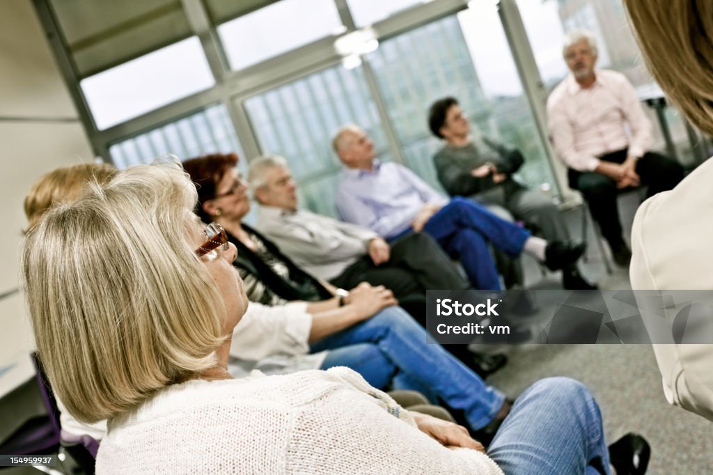 Terapia de grupo - Foto de stock de Tercera edad libre de derechos