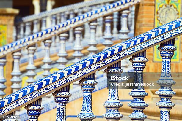 Hermoso Barras De Puente Plaza De España En Sevilla Foto de stock y más banco de imágenes de Sevilla