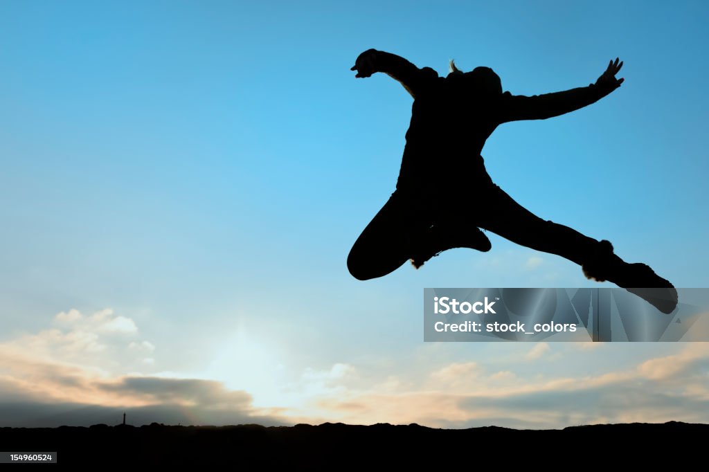 Femme saut - Photo de Activité libre de droits