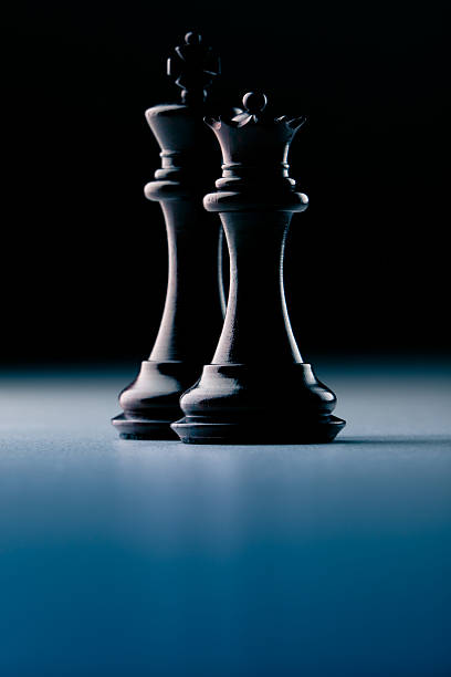 rainha e rei - chess king chess chess piece black imagens e fotografias de stock