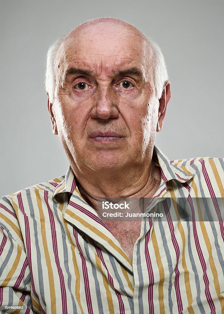 Ernst Senior Patient (real Personen - Lizenzfrei Alter Erwachsener Stock-Foto