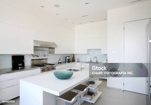 American Condominio Nord - Fotografie stock e altre immagini di Armadietto da cucina - Armadietto da cucina, Bollitore, Cucina