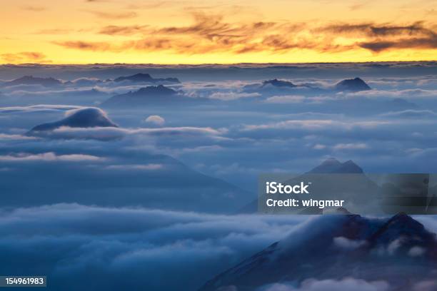 Sonnenuntergang In Mt Zugspitz Stockfoto und mehr Bilder von Abenddämmerung - Abenddämmerung, Abenteuer, Alpen
