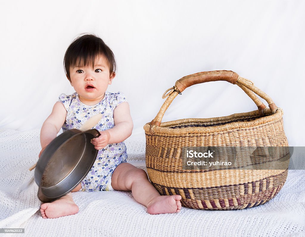 Futuro chef-asiatica ragazza bambino - Foto stock royalty-free di Pentola