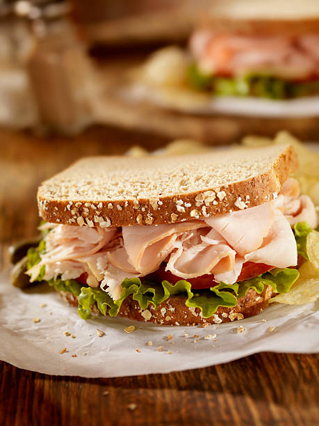 sanduíche de peru defumado - turkey sandwich - fotografias e filmes do acervo