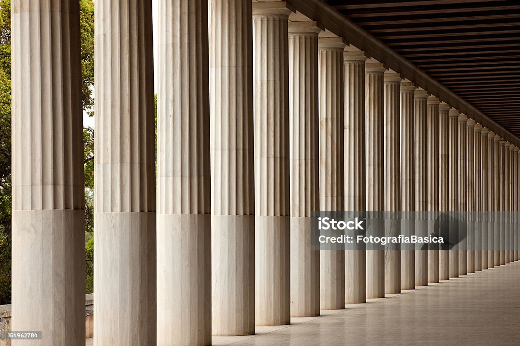 Colunas A ágora antiga, Atenas, Grécia - Foto de stock de Ágora Milenar royalty-free