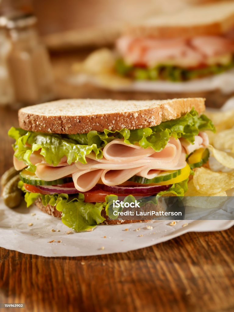 Pavo ahumado sándwich - Foto de stock de Lechuga libre de derechos