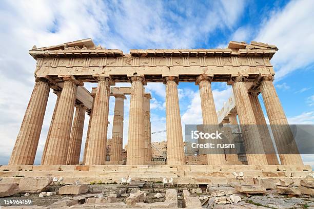 Acropolis Parthenon Grecia Foto de stock y más banco de imágenes de Columna arquitectónica - Columna arquitectónica, Partenón, Acrópolis - Atenas
