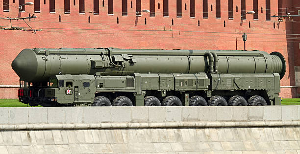 Russian nuclear missile Topol-M near the Kremlin  nuclear weapon stock pictures, royalty-free photos & images