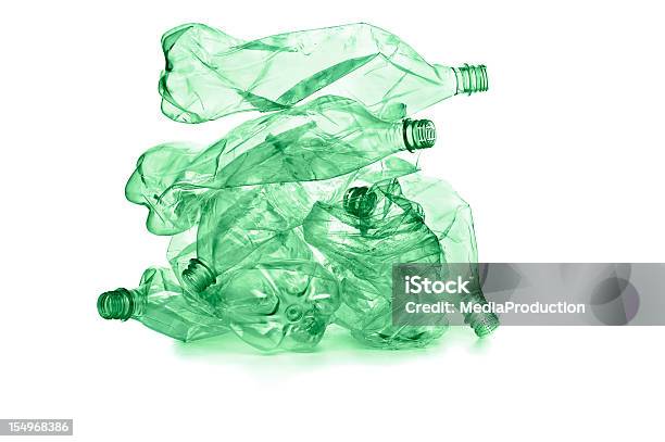 Bottiglie Di Plastica Da Riciclare - Fotografie stock e altre immagini di Plastica - Plastica, Bottiglia, Riciclaggio